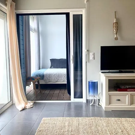 à 200m De La De Contis Saint-Julien-en-Born