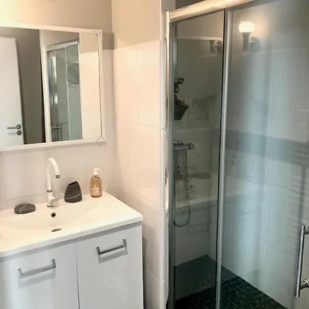 à 200m De La De Contis Appartement *